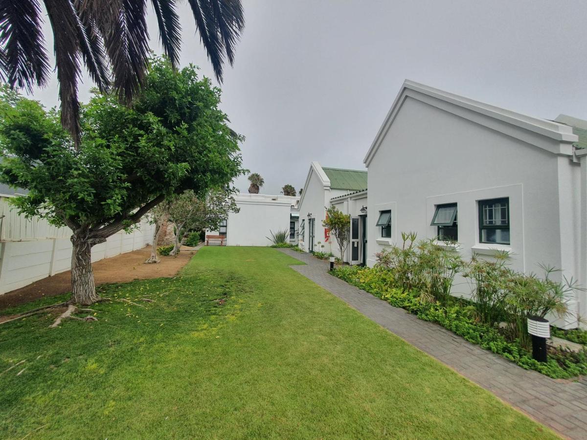 Langholm Hotel Walvis Bay Exteriör bild